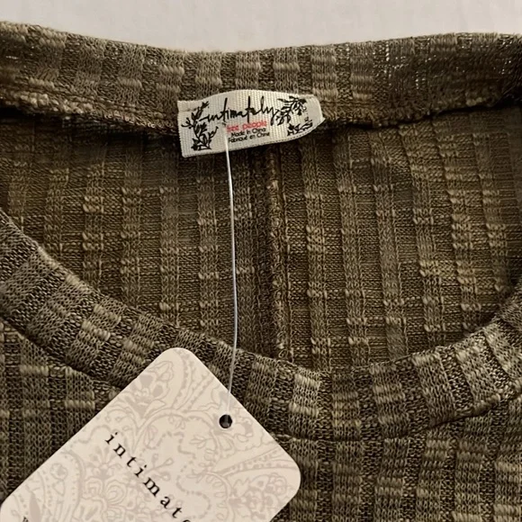 Free people top - Picture 3 of 5